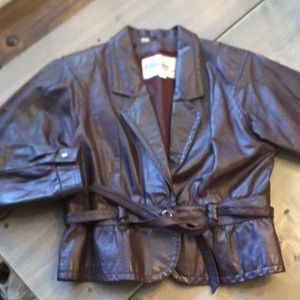 Wilson’s dark brown/maroon vintage leather cropped jacket superior condition